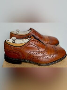 Allen Edmonds - Fairhaven brown brogue shoes Size 7.5 US